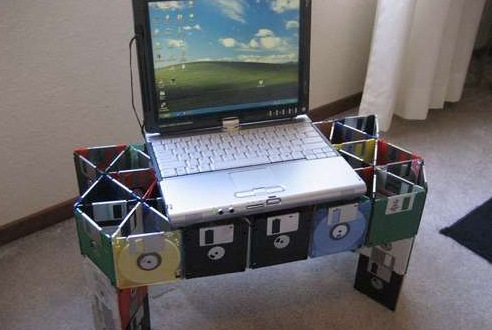 floppy_laptop_desk