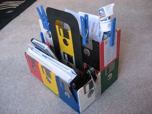 Floppy-Disk-Bill-Caddy