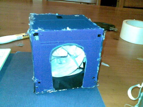 Floppy-Disk-Bird-Feeder