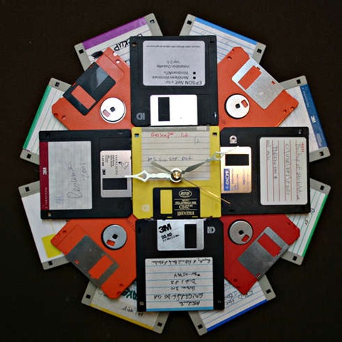 Make-a-Floppy-Disk-Wall-Clock